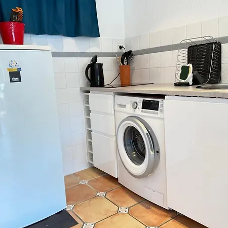 One-bedroom Ideally Located In Front Of The Midi Beaches Cannes
